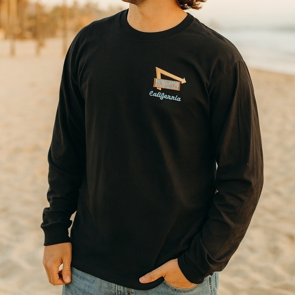 In and Out Burger California shirt Men's Size Small black long sleeve - Picture 1 of 7